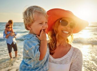 Krem przeciwsłoneczny z SPF bez tajemnic: jak wybrać najlepszy? FAQ