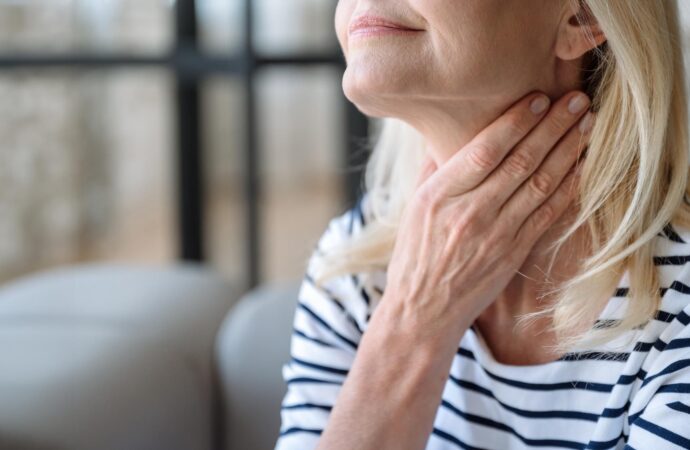 Jak rozpoznać niedoczynność tarczycy? Objawy pod lupą dietetyka klinicznego