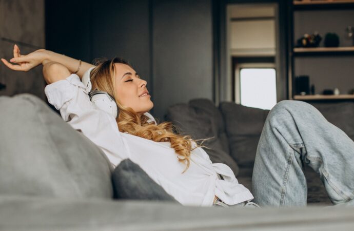 Codzienność w rytmie self-care. Jak dbamy o siebie? Raport Well Be Studio